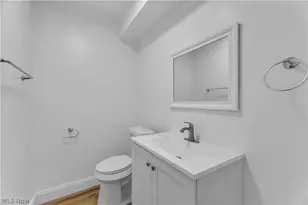 3279 Warrensville Center Rd, Huber Heights, OH 44122 - Photo 12