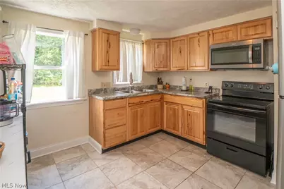 184 Ambrose Avenue NW, Canton, OH 44708 - Photo 10