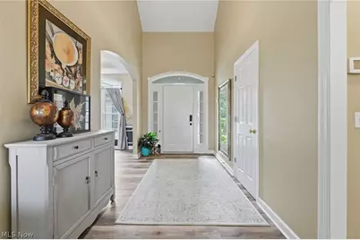 728 Pinewood Drive, Boston Heights, OH 44236 - Photo 4