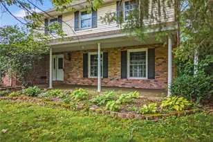 2211 Hunting Valley St NW, North Canton, OH 44720 - Photo 2