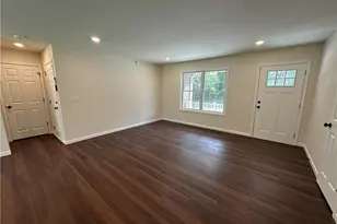 43 Narcissa Ave, Struthers, OH 44471 - Photo 4