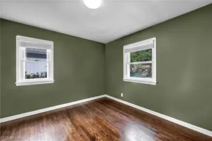 18401 Parkmount Ave, Loveland, OH 44135 - Photo 12