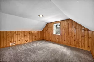 18401 Parkmount Ave, Loveland, OH 44135 - Photo 16