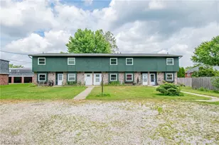 217 Edwin St NW, Hartville, OH 44632 - Photo 4