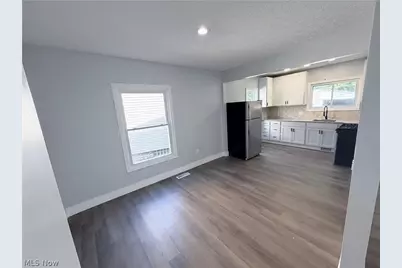 337 Lucas Street, Barberton, OH 44203 - Photo 12