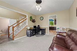 2721 Candlestick Dr, Norton, OH 44203 - Photo 6