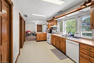 541 E Main St, Ravenna, OH 44266 - Photo 16