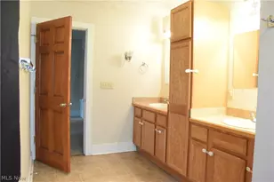 541 & 547 E Main St, Ravenna, OH 44266 - Photo 44