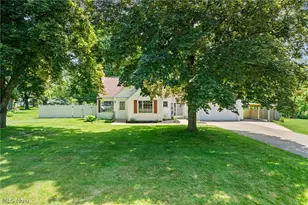 1489 Earhart Ave, Akron, OH 44320 - Photo 2