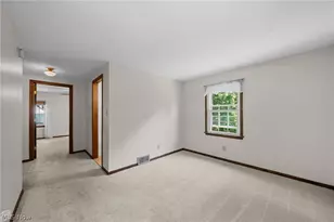 1489 Earhart Ave, Akron, OH 44320 - Photo 18