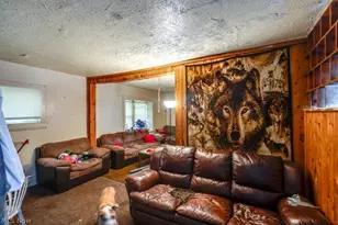 1131 Victory St, Akron, OH 44301 - Photo 2
