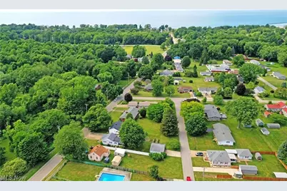 632 Chestnut Street, Conneaut, OH 44030 - Photo 2