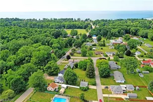 632 Chestnut St, Conneaut, OH 44030 - Photo 2