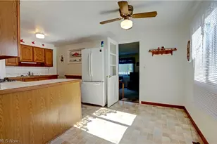 3785 Sanford Dr, Brunswick, OH 44212 - Photo 8