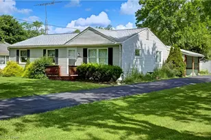 3785 Sanford Dr, Brunswick, OH 44212 - Photo 2