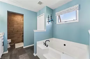 3842 Kippford Circle NW, Uniontown, OH 44685 - Photo 28