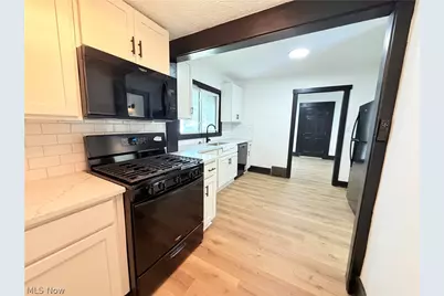 2176 Stone Street, Cuyahoga Falls, OH 44221 - Photo 8