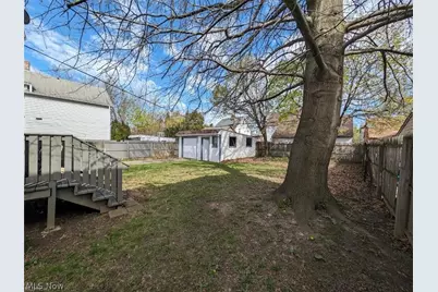 18707 Shawnee Avenue, Loveland, OH 44119 - Photo 2