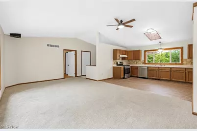 1038 E 21st Street, Ashtabula, OH 44004 - Photo 2