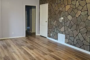 873 Kickapoo Ave, Akron, OH 44305 - Photo 6