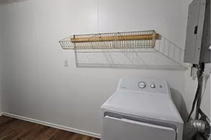 873 Kickapoo Ave, Akron, OH 44305 - Photo 10