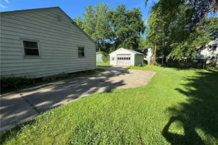 766 Valdes Ave, Akron, OH 44320 - Photo 2