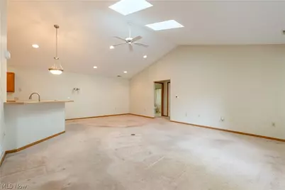 1344 Pebble Chase Circle NE, Massillon, OH 44646 - Photo 14