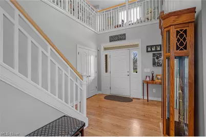 585 Burgess Circle, Aurora, OH 44202 - Photo 6