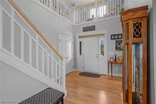 585 Burgess Cir, Aurora, OH 44202 - Photo 6