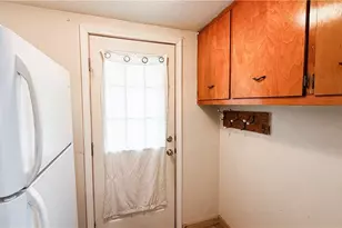 987 Boone St, Akron, OH 44306 - Photo 12