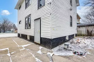 1093 E 147th St, Loveland, OH 44110 - Photo 4