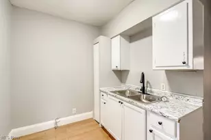 1093 E 147th St, Loveland, OH 44110 - Photo 14