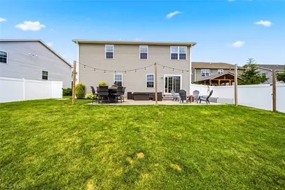527 Birkdale Circle, Painesville Twp, OH 44077 - Photo 10