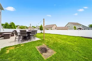 527 Birkdale Cir, Painesville Twp, OH 44077 - Photo 8