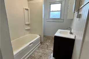 2516 Sunset Blvd, Steubenville, OH 43952 - Photo 6