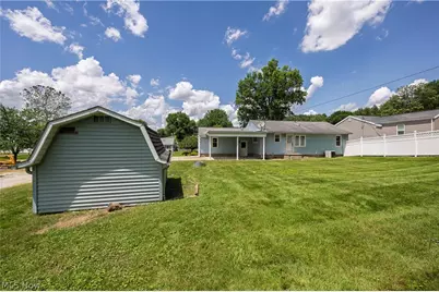 254 Ohio Avenue NW, New Philadelphia, OH 44663 - Photo 4