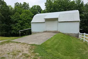 5731 Sharps Ridge Rd, McConnelsville, OH 43756 - Photo 22