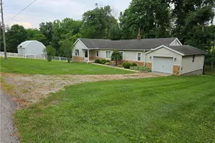 5731 Sharps Ridge Rd, McConnelsville, OH 43756 - Photo 2