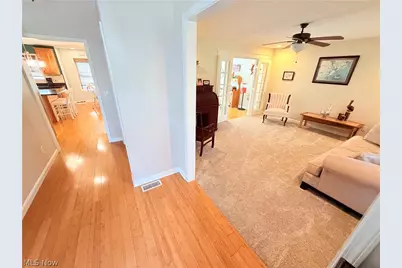 35975 Matoma Boulevard, Eastlake, OH 44095 - Photo 18