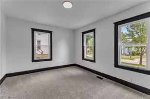 137 N Vine St, Medina, OH 44256 - Photo 18