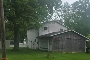 502 Maple Ave, Sheffield Lake, OH 44054 - Photo 2