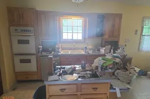 502 Maple Ave, Sheffield Lake, OH 44054 - Photo 12