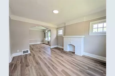 656 Hammel Street, Akron, OH 44306 - Photo 10