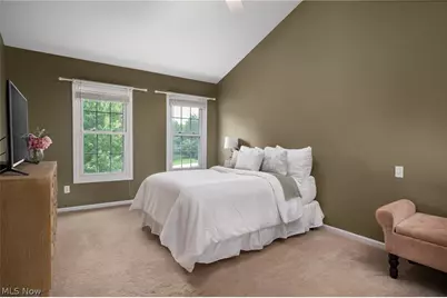 559 Alliance Drive, Sagamore Hills, OH 44067 - Photo 16