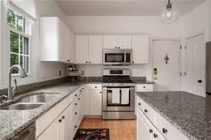 559 Alliance Dr, Sagamore Hills, OH 44067 - Photo 8