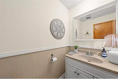 147 S Hayden Parkway, Hudson, OH 44236 - Photo 20