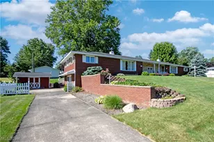 1734-1736 Meadow Ln, Orrville, OH 44667 - Photo 2