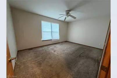 1504 White Avenue, Akron, OH 44307 - Photo 4