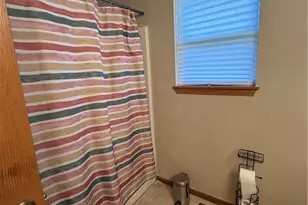 1504 White Ave, Akron, OH 44307 - Photo 10