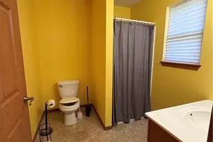 1504 White Ave, Akron, OH 44307 - Photo 8